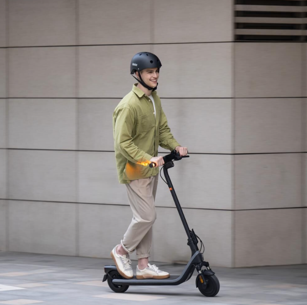 SEGWAY E2 II ELEKTRİKLİ SCOOTER 450W