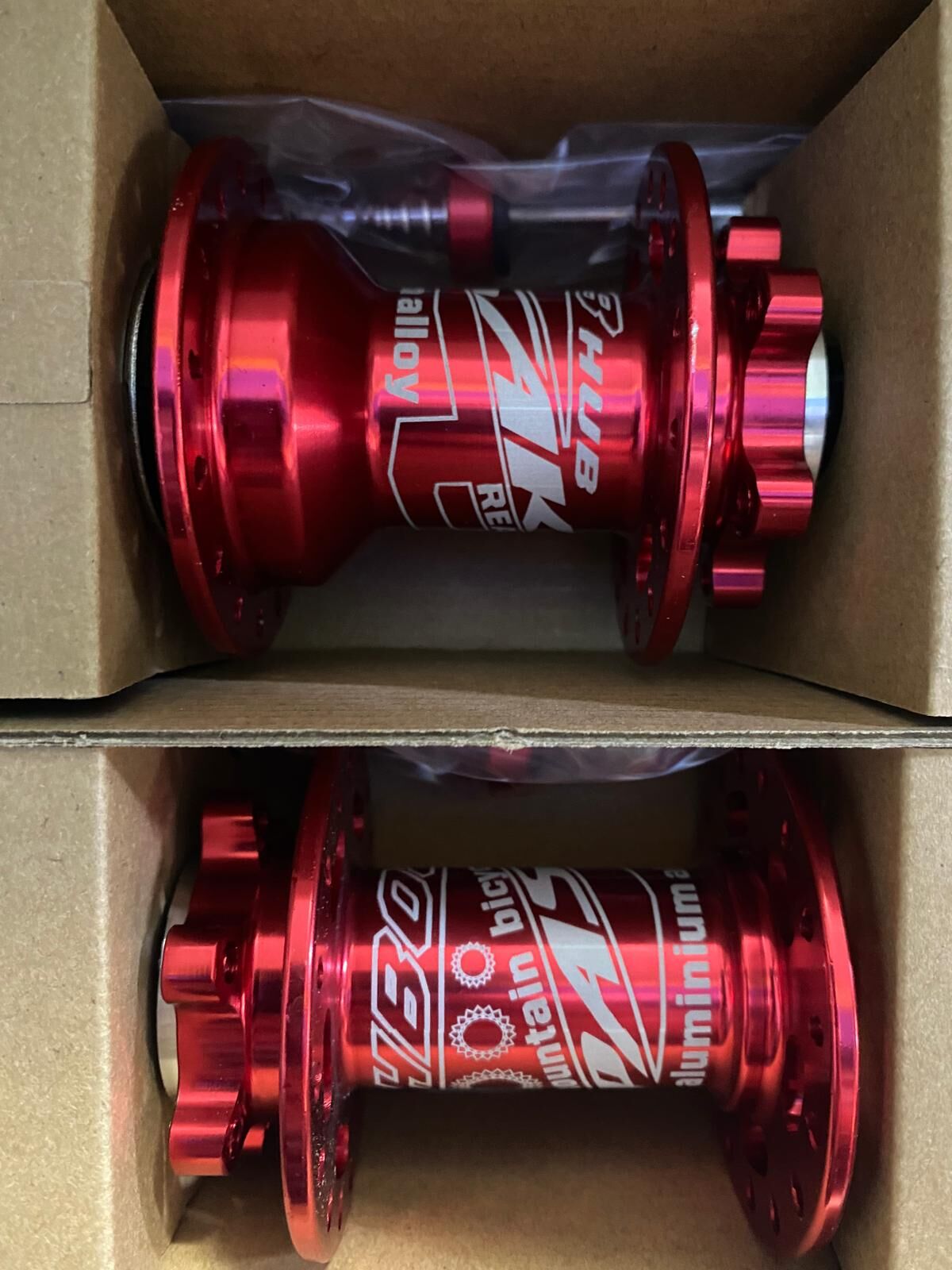 BİSİKLET ÖN ARKA HAZNE SETİ PASAK 36 DELİK HUB SESLİ KIRMIZI