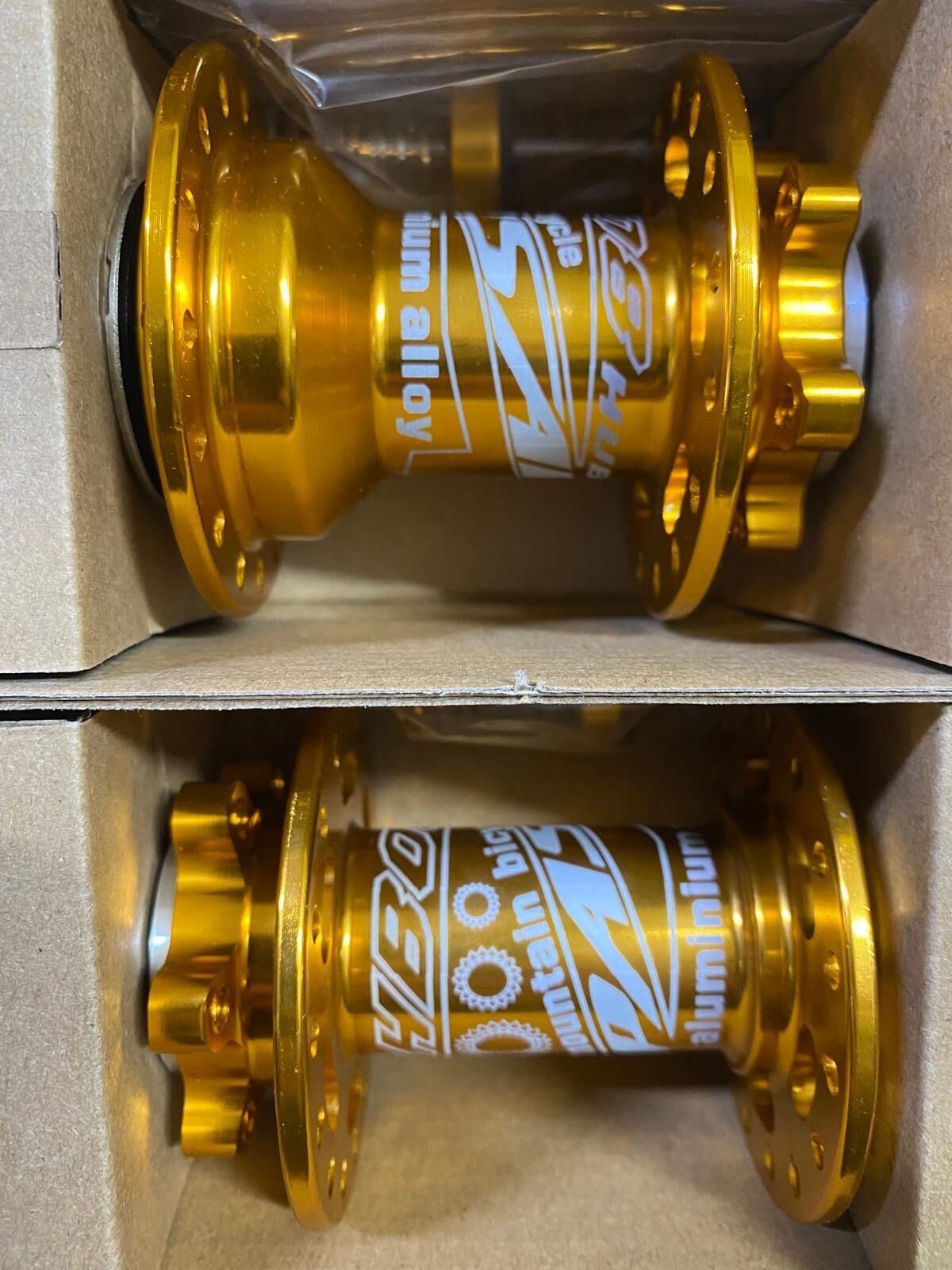 BİSİKLET ÖN ARKA HAZNE SETİ PASAK 32 DELİK HUB SESLİ GOLD